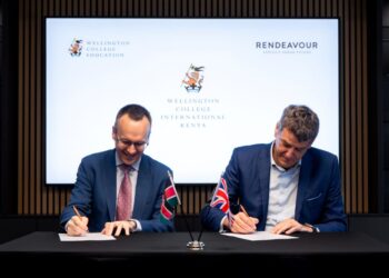 L-R: James Dahl, 15th Master of Wellington College, and Stephen Jennings, CEO & Founder Rendeavour, owner and developer of Tatu City, during the official announcement of Wellington College International Kenya, a global British School that will open in Tatu City, Kenya in September 2028.