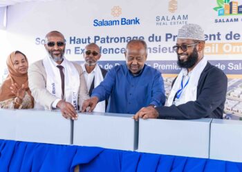 Right to left_ H.E. Amina Abdi Aden, Minister of Urban Planning and Housing of Djibouti Mohamed Ahmed, CEO of Salaam Group Jama Hersi, GM of Salaam African Bank President Mustafe Liiban, GM of Salaam Re