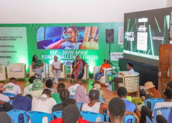 From left Grace Ndiege, Influencer Director, Ogilvy Africa, Susan Muthoka, Youth Segment, Safaricom PLC, Esther Wandia, Senior Officer Integrated Media, Safaricom PLC, Phelister Wanjiru, Financial Services Engineer, Ziidi Team, Safaricom PLC and Panel Moderator Shawn Dalmas engage with the Youth at Pwani University during a masterclass on Content creation and insights on monetizing content, Savings on Ziidi MMF and Data privacy.
