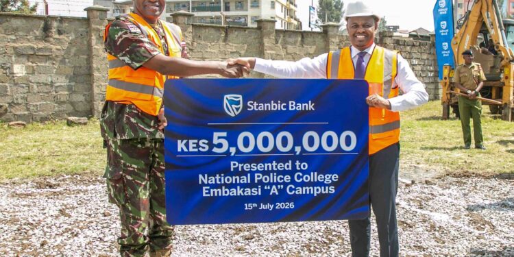 Acting Chief Executive and Head of Personal and Private Banking, Stanbic Bank Kenya and South Sudan, Abraham Ongenge (R) with The Deputy Inspector General (DIG), Head of Administration Police Service, Gilbert Masengeli (L), during the ground breaking ceremony for the construction of a guard house at the facility.