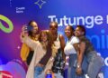 Kenyan content creators posing for a selfie during the Tutunge na Gemini Workshop
